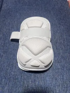 エルボーガード ホワイト