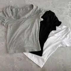 ラウンドネック半袖Tシャツ3色セット