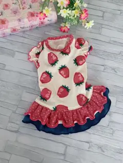 ♡SALE♡♯50 いちご柄ワンピース 犬服 いちご柄 フリルワンピ