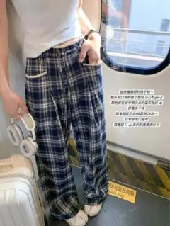チェック柄 パンツ ブルー 青 空港コーデ スウェット