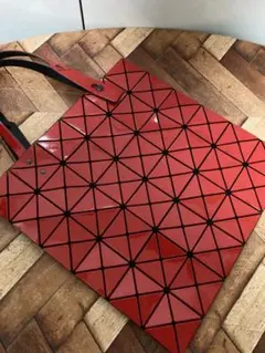 issey miyake イッセイミヤケ BAOBAO 6×6 レッド エナメル