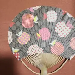 グッチ 扇子 カラフル果物デザイン