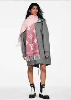 【新品同様】ルイヴィトン LouisVuitton マフラー
ルイヴィトン