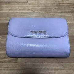 miumiu 二つ折り財布