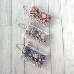 インド刺繍リボン両面仕上げ ◎フラットミニポーチ◎吊るせるボールチェーン◎ピンク