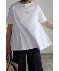BONJOUR SAGAN 裾フレアTシャツ　　ホワイト