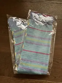 ストライプデザインニーハイソックス 青と緑，ピンク