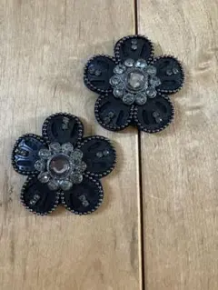 お花のマーク　アップリケ　エンブレム　ハンドメイド　キーホルダー