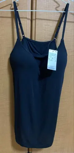 モールドカップ付きブラックキャミソール Mサイズ