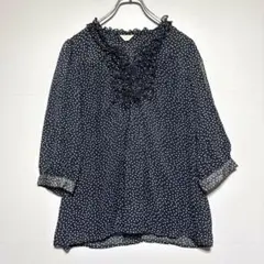 ナチュラルネイム　ブラウス　美品　透け感無し　軽い　ネイビー白ドットフリル五分袖