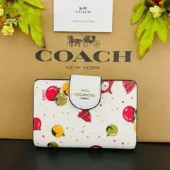 coach コーチ折りたたみ財布 レディースのホワイト色新商品財布