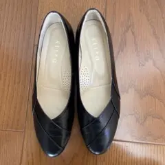 【未使用】Daily 黒パンプス クロスデザイン24.5センチ