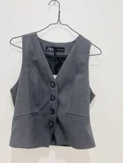 ZARA 新品未使用　ベスト　Sサイズ