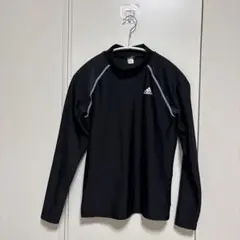 adidas ブラック 長袖ラッシュガード　160cm