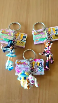 プリキュア キーホルダー 3体セット、プラスオマケ1体