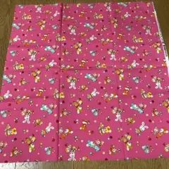 キャラクター柄ピンク綿生地