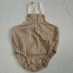 ベージュ 肩紐付きロンパース 70cm