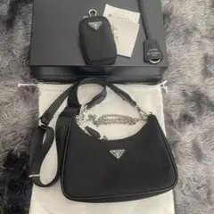 PRADA ブラックショルダーバッグ