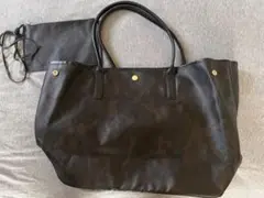 ブラックトートバッグ 大きめ 合成皮革