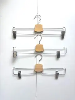 IKEA 木製ハンガー パンツハンガー　3本