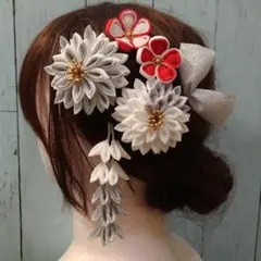 キラキラお花の髪飾り＊つまみ細工　髪飾り
