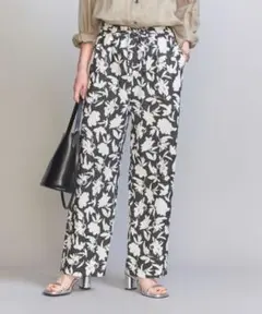 BEAUTY&YOUTH ボタニカルプリント イージーパンツ ―ウォッシャブル―