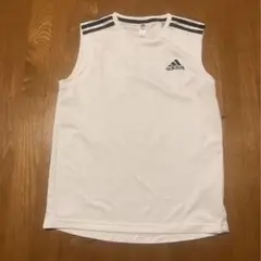 adidas ノースリーブシャツ　Mサイズ