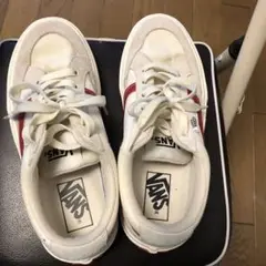 バンズスニーカー