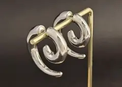 Item thumbnail for item 5178373d-f336-4c22-8068-1e6808cd9e24