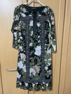 ヴィヴィアンタム フラワーガーデン柄ワンピース 美品