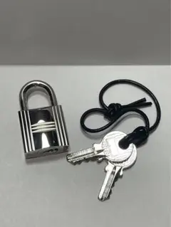 エルメス HERMES カデナ 南京錠 鍵2本セット シルバー 107番