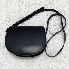 ✨丸くて可愛い✨ポシェット 黒 レザー風 ショルダーバッグ 軽量 カジュアル