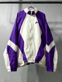 Item thumbnail for item e6f5e5b4-142d-4d88-a6ad-a11e0654e9d2