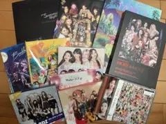 TWICE CDまとめ売り　1２種類、トレカ付き