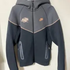 Nike syna world コラボ　テックフリース　M 正規品 送料込）Nike×Syna World テックフリース トラックスーツ (Syna