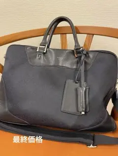 ペッレモルヒダ　ビジネスバック