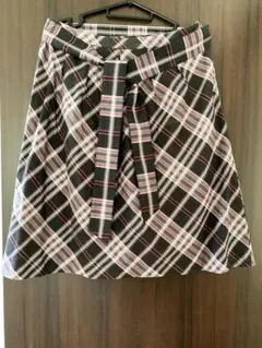 【未使用】BURBERRY チェック柄フレアスカート（黒・ピンク）40