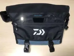 エメラルダス タクティカルショルダーバッグ(B) ブルー