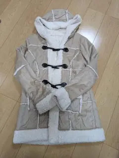 ダッフルコート　ベージュ