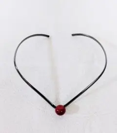 ♦ワインカラーボール付きチョーカー