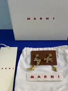 【関税＆送料込】MARNI フラワーポップ ピアス MARNI マルニ 花モチーフ フラワー パープル ゴールド金具