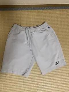 YONEX グレー ショートパンツ Mサイズ