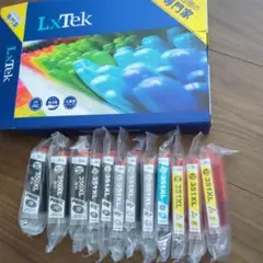 Item thumbnail for item ab0df70d-62d9-49bc-895d-331787ac0d3b