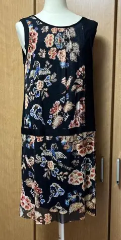 ヴィヴィアンタムviviennetam 花柄ノースリーブワンピース パワーニット