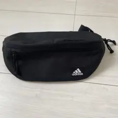 adidas ブラック ボディバッグ 約30cm