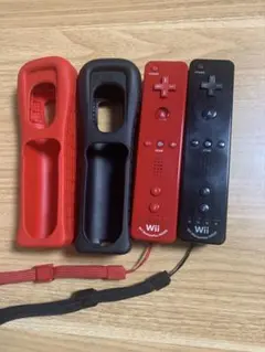 【Wiiリモコンプラス】赤 黒 2本セット ストラップ・カバー付き 動作未確認