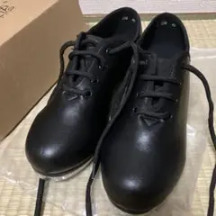 ブラックタップシューズ