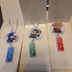 鬼滅の刃　アクリルホルダー　3つセット　イオン
