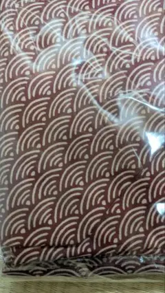 弓巻き新品未開封、波模様の綿生地 茶色とクリーム