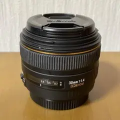 シグマ 30mm F1.4 EX DC HSM Canonマウント ケース付き